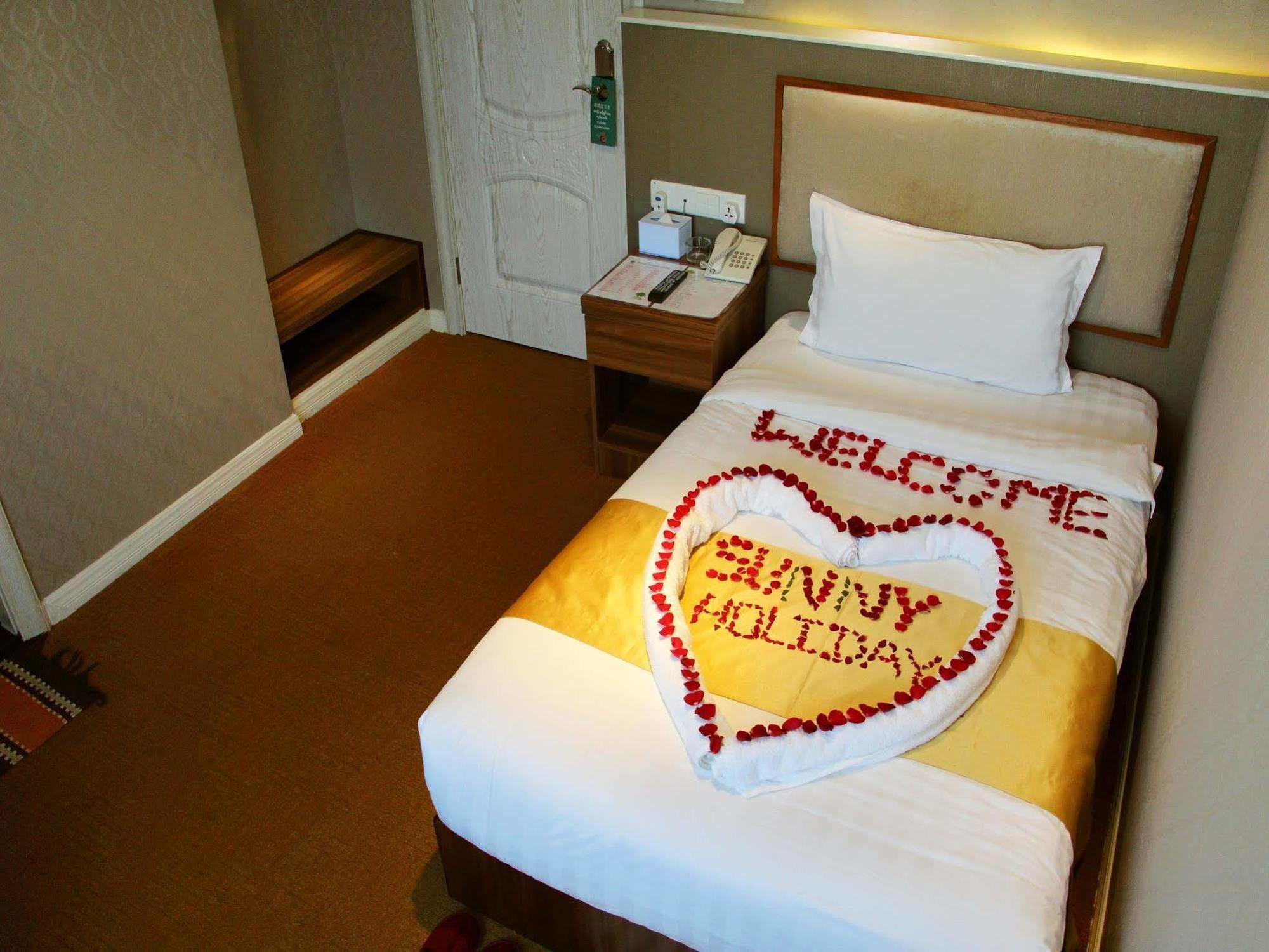 Sunny Holiday Hotel Gyogon Eksteriør bilde